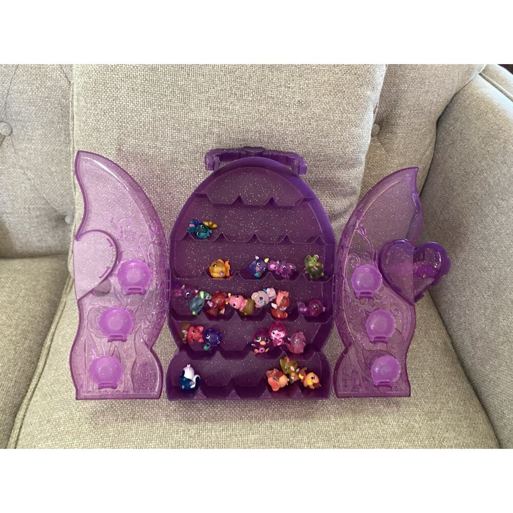 Hatchimals Collectibles Purple Carrying Case With 21 Figures